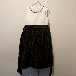 Girls black and white formal dress size 8. Couture Princess